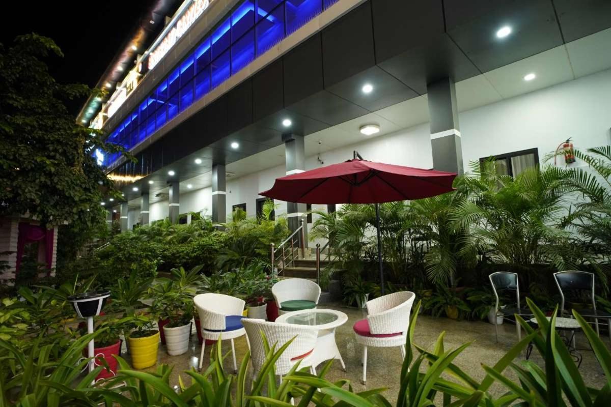 Citi Pride Garden And Hotel Ádzsmir Kültér fotó