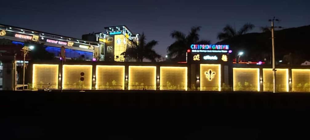 Citi Pride Garden And Hotel Ádzsmir Kültér fotó